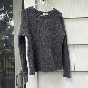Gap sweater